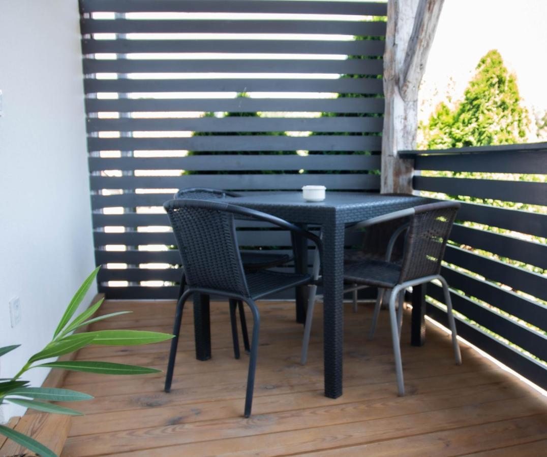 Koller Apartmanház Sárvár Exterior foto