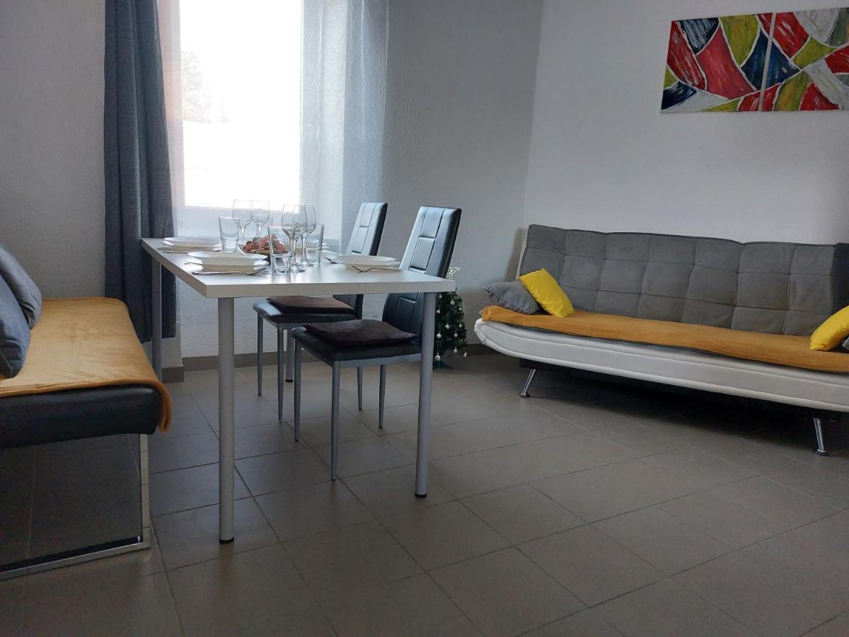 Koller Apartmanház Sárvár Exterior foto